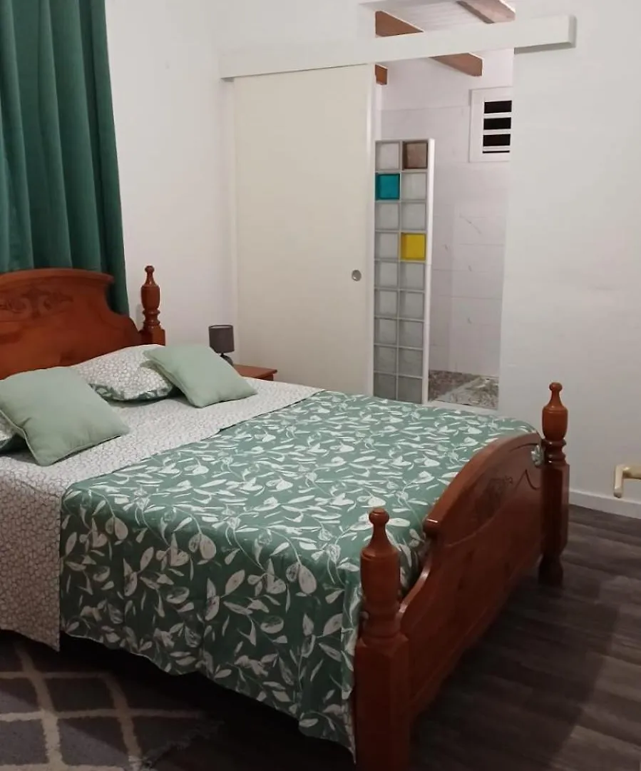 Appartement Chez Lucile et Gilbert à Bouillante